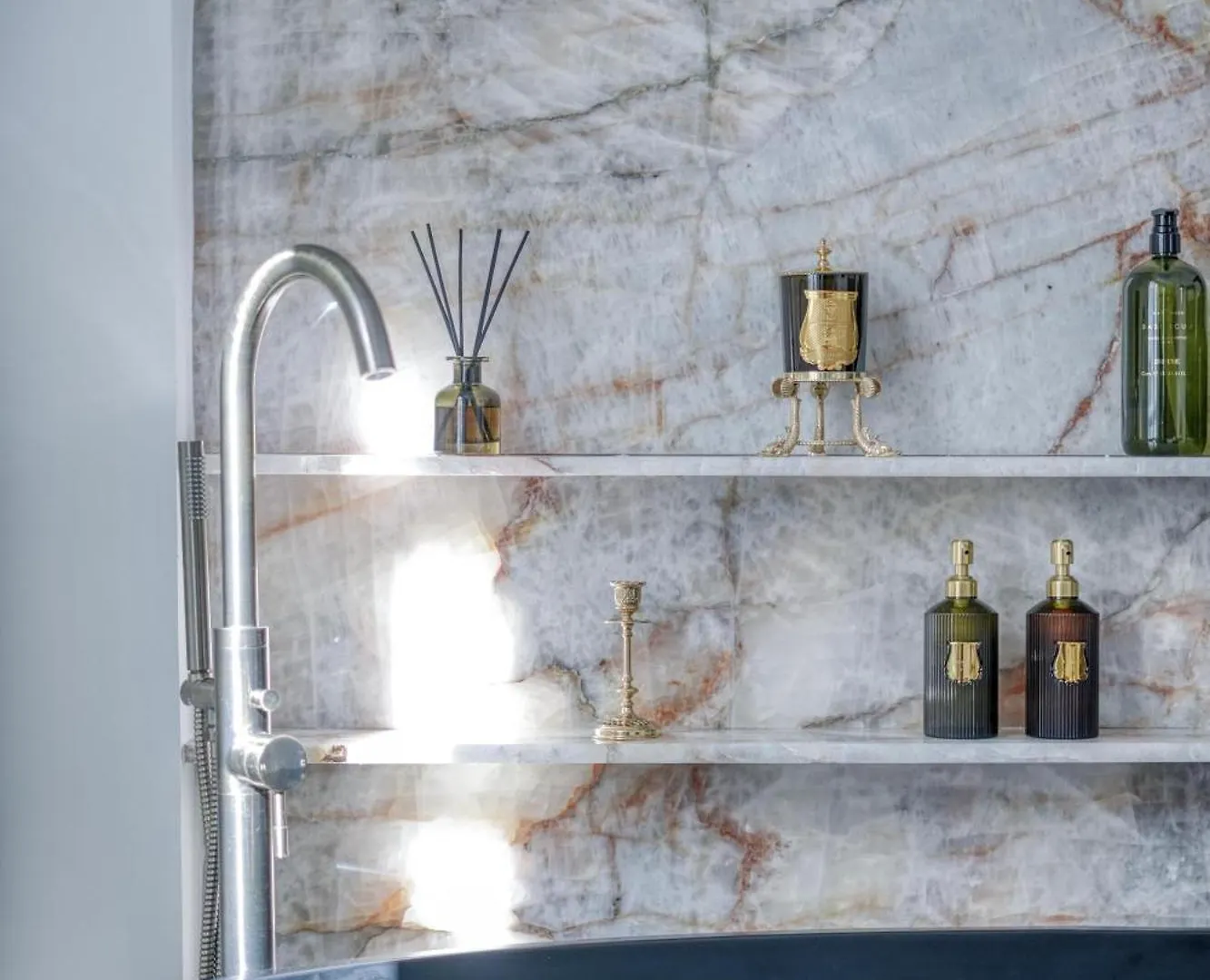 Appartement Montaigne Luxury Paris France