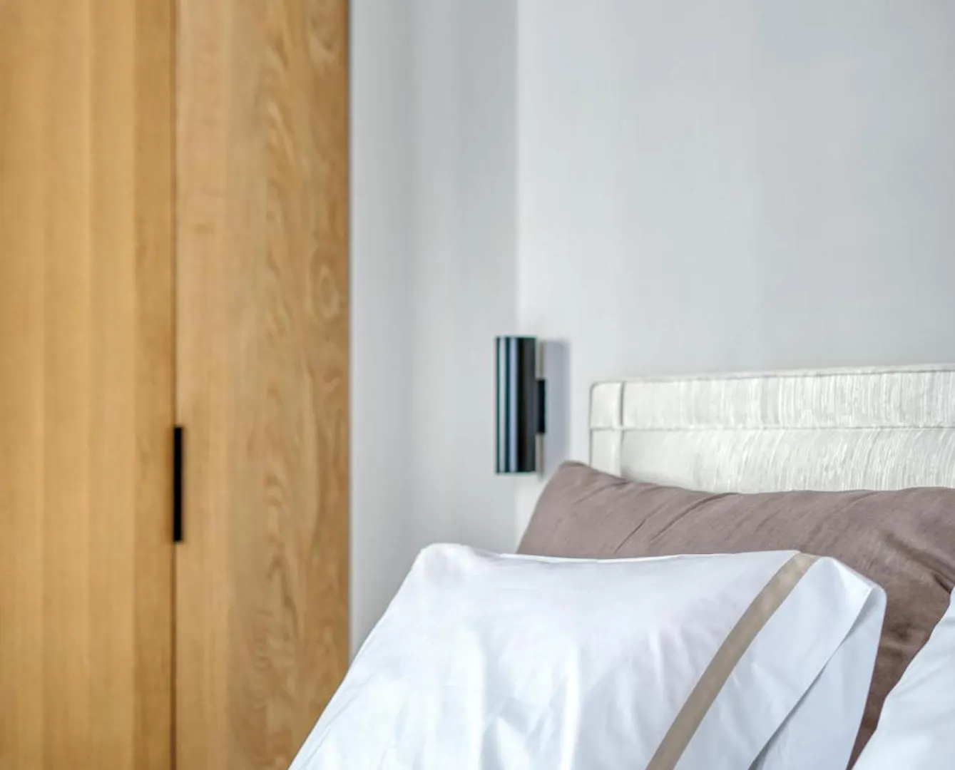 Appartement Montaigne Luxury Paris Apartment